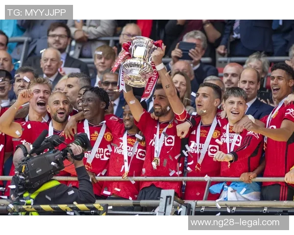 曼市德比激战曼城逆转曼联全场沸腾精彩瞬间回顾 曼市德比激战曼城逆转曼联全场沸腾精彩瞬间回顾