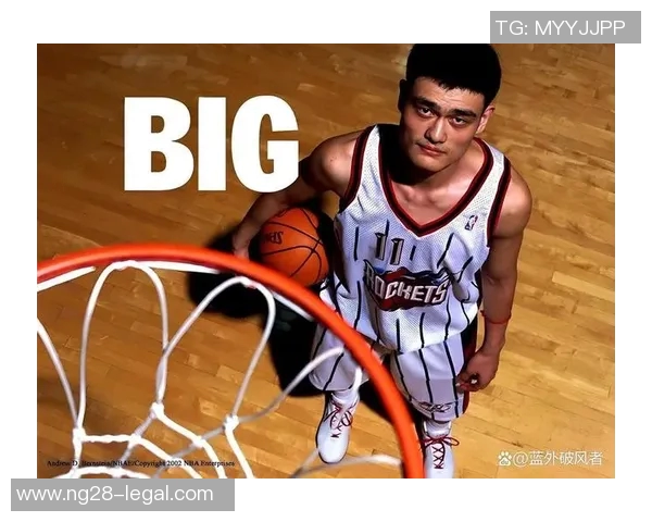 姚明亲自铺砖展现匠心精神助力家乡建设传递温暖与希望