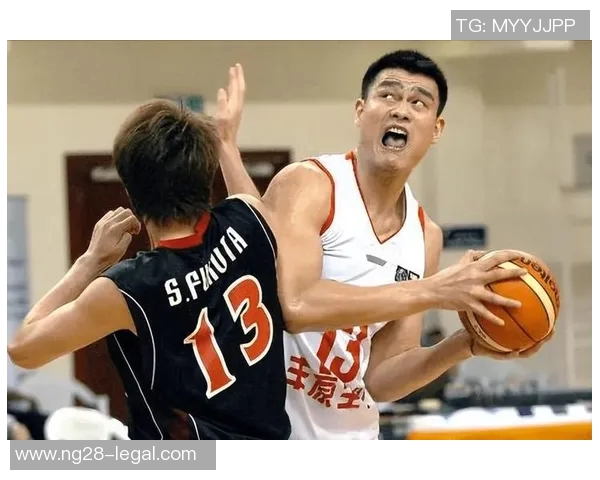 姚明家里的床竟然隐藏着不为人知的故事与秘密，令人惊叹的生活细节大揭秘