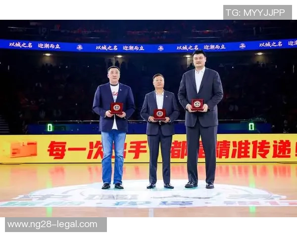 姚明携手耐高打造篮球新传奇助力年轻运动员追逐梦想