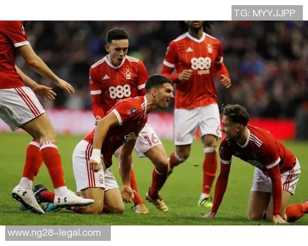 中超联赛热刺逆转曼联精彩瞬间回顾引发全场热烈反响