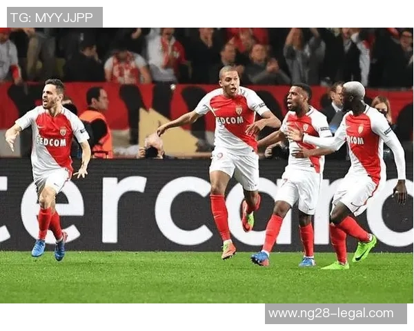 德甲精彩对决那不勒斯大胜里昂战术解析全场沸腾