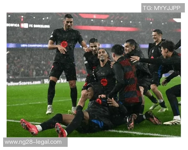 友谊赛精彩对决本菲卡与巴萨战成平局神扑瞬间令人惊叹