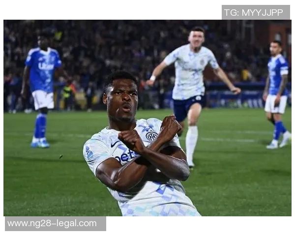 德甲历史冷门国米逆转曼联引发全场震动